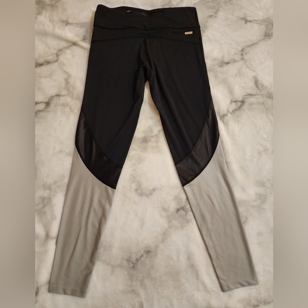Alala Women's Wavy Colorblocked Tights Black Gray Textured Size Medium